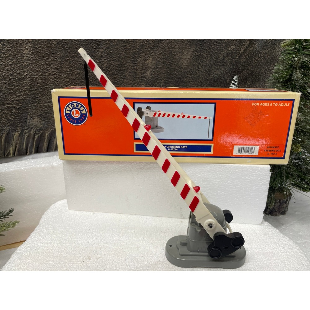 Lionel Trains O Gauge AUTO CROSSING GATE 6-12714 Untested